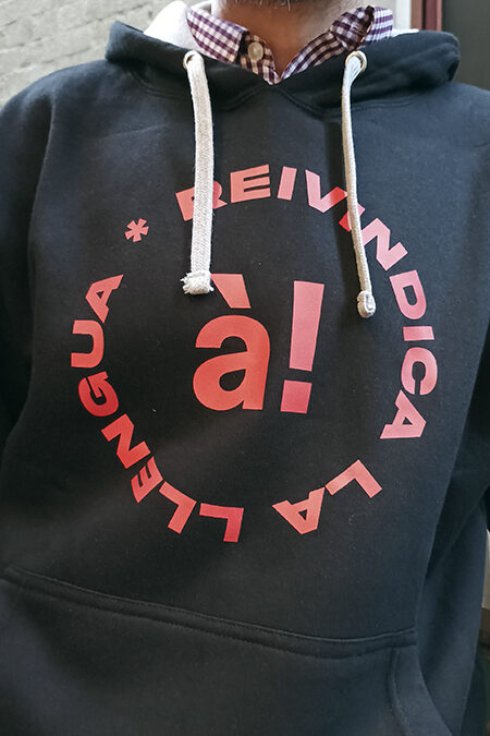 Dessuadora Reivindica la llengua